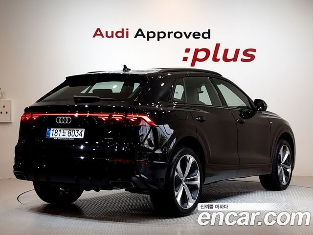 Audi Q8 55 TFSI Quattro Premium — пробег 3 482 км — фото 2 из 5