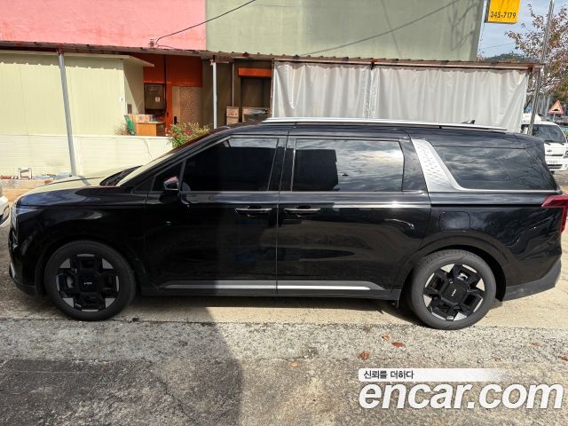 Kia Carnival Diesel 7-Seater Noblesse — пробег 23 625 км — фото 2 из 5