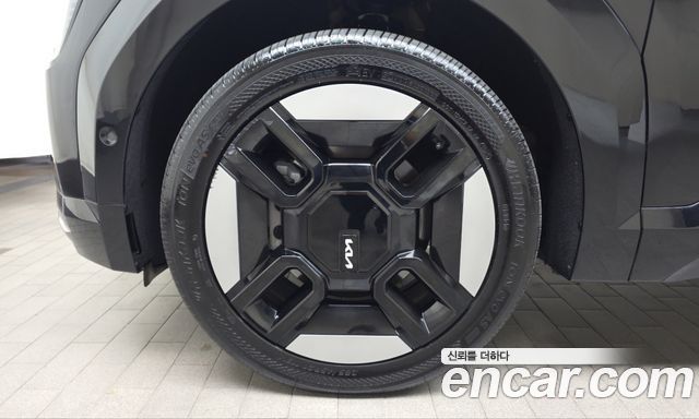 Kia EV9 Long Range 4WD Earth — пробег 81 305 км — фото 5 из 5