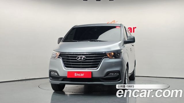 Hyundai Starex Van 3-Seater Smart — пробег 90 538 км — фото 3 из 5