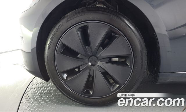 Tesla Model 3 RWD — пробег 12 988 км — фото 5 из 5
