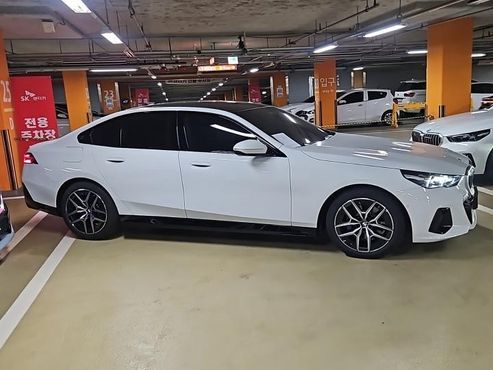 BMW 5-Series 520i M Sport — пробег 89 км — фото 4 из 5