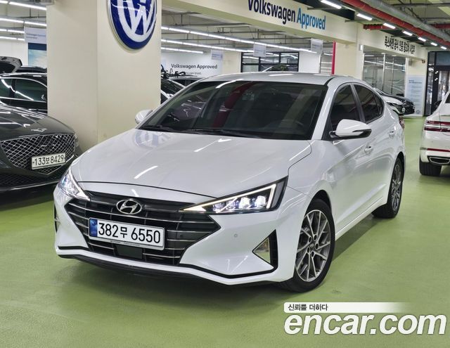 Hyundai AVANTE 1.6 Smart — пробег 109 000 км — фото 1 из 5
