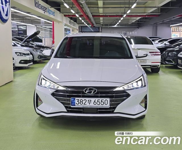 Hyundai AVANTE 1.6 Smart — пробег 109 000 км — фото 2 из 5
