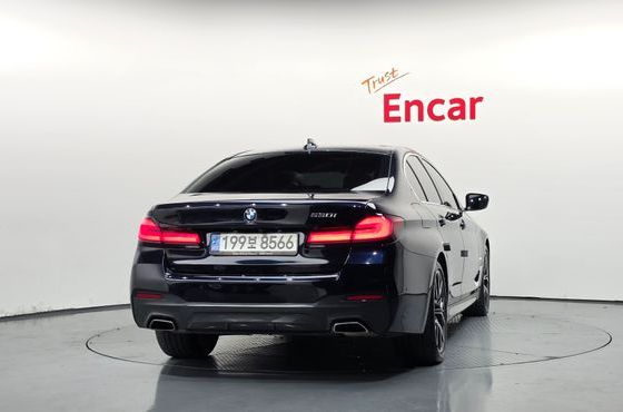 BMW 5-Series 530i M Sport Package — пробег 116 316 км — фото 4 из 5