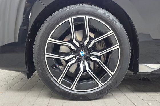 BMW 7-Series 740i xDrive M Sport — пробег 77 816 км — фото 5 из 5