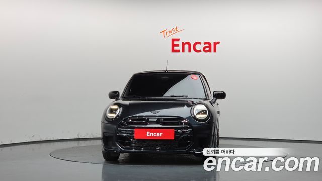 Mini Cooper Convertible JCW — пробег 2 111 км — фото 3 из 5