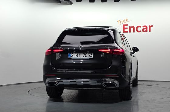 Mercedes-Benz GLC-Class GLC 300 4MATIC Avantgarde — пробег 7 532 км — фото 4 из 5