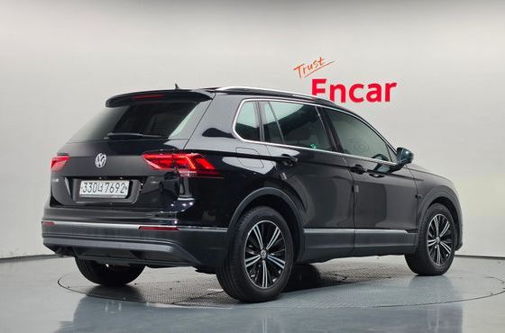 Volkswagen Tiguan 2.0 TDI Prestige — пробег 142 257 км — фото 2 из 5