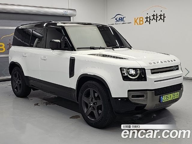 Land Rover Defender 110 P300 X-Dynamic SE — пробег 4 700 км — фото 4 из 5