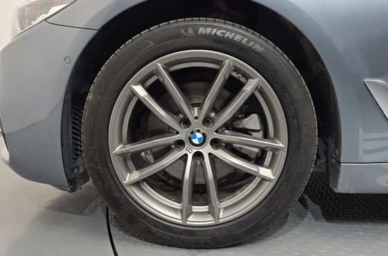 BMW 5-Series 520d xDrive M Sport Package — пробег 80 647 км — фото 5 из 5