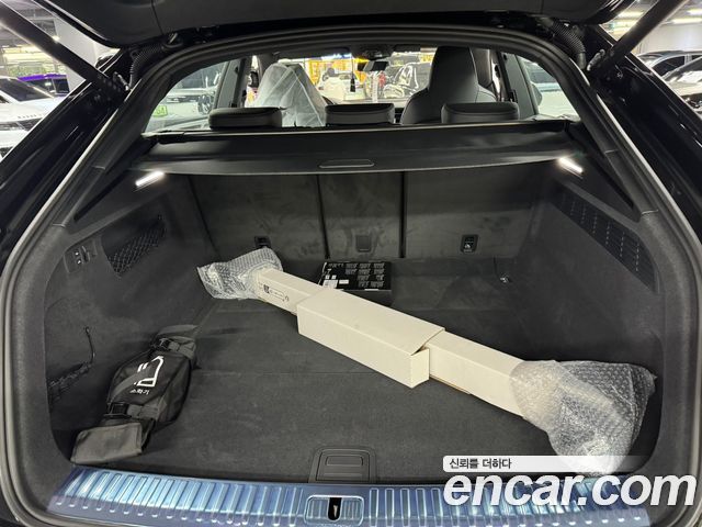 Audi Q8 50 TDI Quattro Premium — пробег 12 км — фото 4 из 5