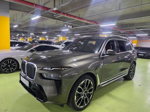 BMW X7 xDrive 40i M Sport 6STR — пробег 4 300 км — фото 2 из 5
