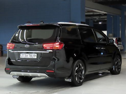 Kia Carnival 9-Seater Noblesse Special — пробег 119 742 км — фото 4 из 5