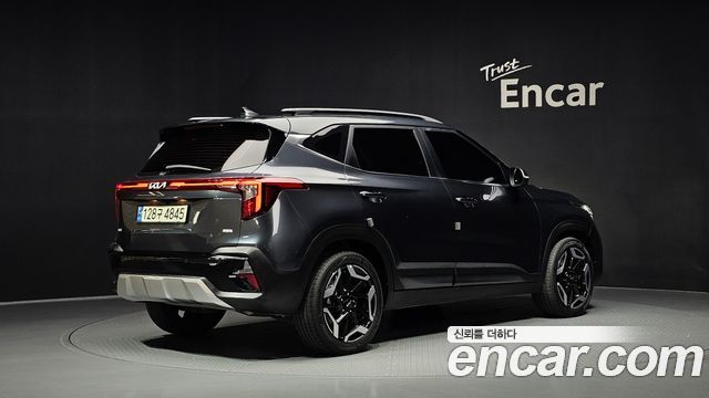 Kia Seltos из Кореи Encar