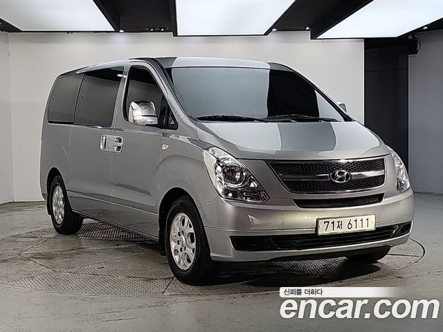 Hyundai Starex 12-Seater Wagon CVX Deluxe — пробег 143 278 км — фото 3 из 5