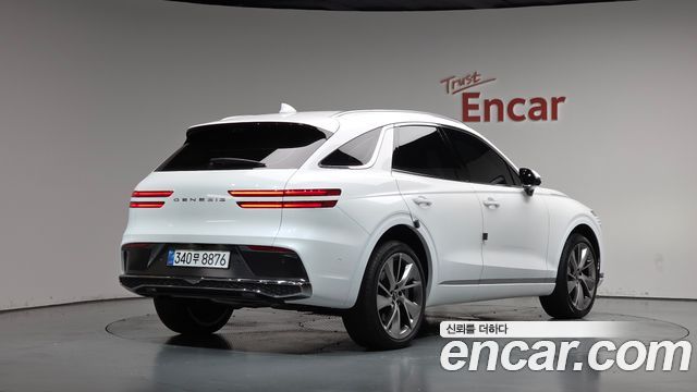 Genesis GV70 2.5T Gasoline AWD — пробег 11 464 км — фото 2 из 5