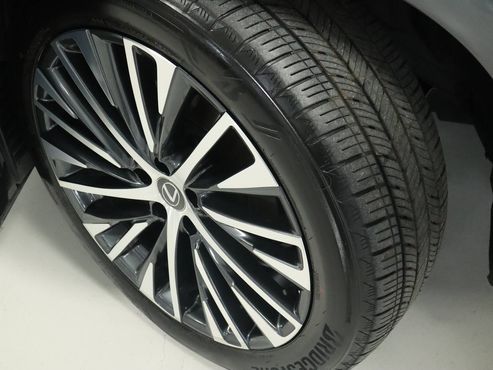 Lexus RX Luxury — пробег 16 688 км — фото 5 из 5