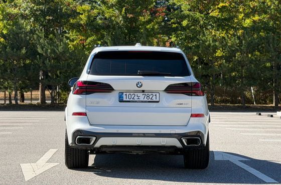 BMW X5 xDrive 40i M Sport — пробег 5 712 км — фото 4 из 5