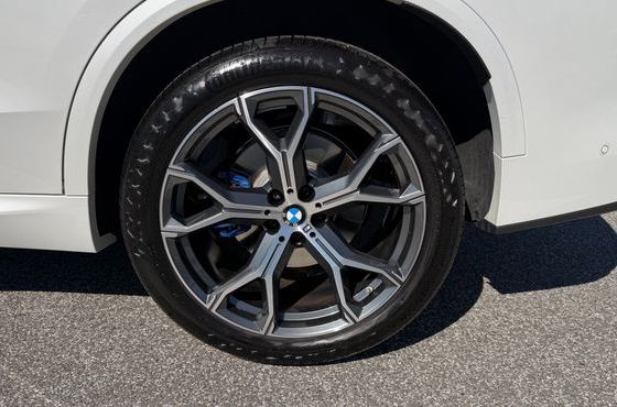 BMW X5 xDrive 40i M Sport — пробег 5 712 км — фото 5 из 5