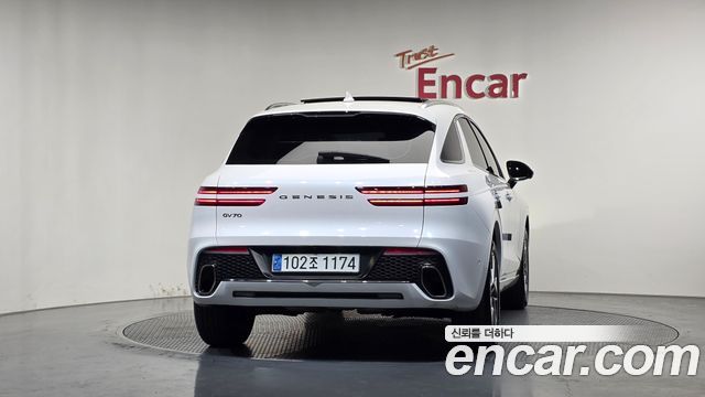 Genesis GV70 из Кореи Encar