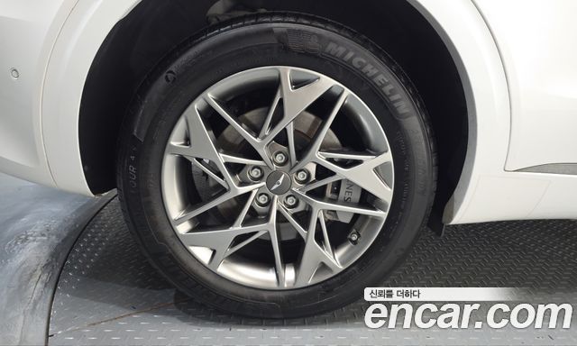 Genesis GV70 из Кореи Encar