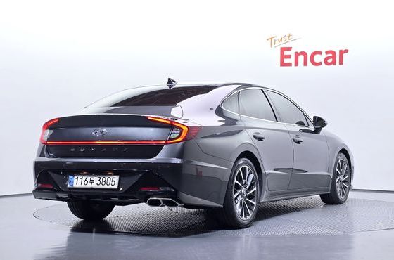 Hyundai Sonata 1.6 Turbo Premium Family — пробег 81 117 км — фото 2 из 5