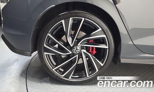 Volkswagen Golf 2.0 GTI — пробег 20 884 км — фото 5 из 5