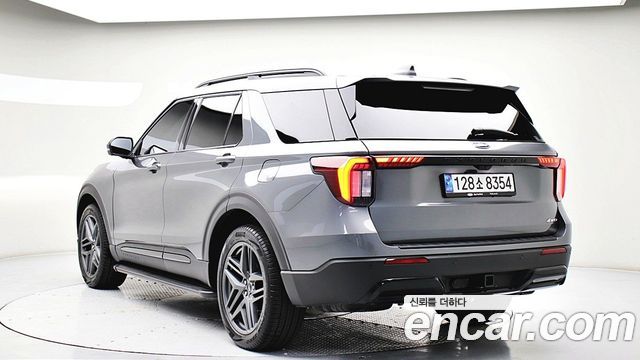 Ford Explorer 2.3 ST-Line 4WD — пробег 11 923 км — фото 2 из 5