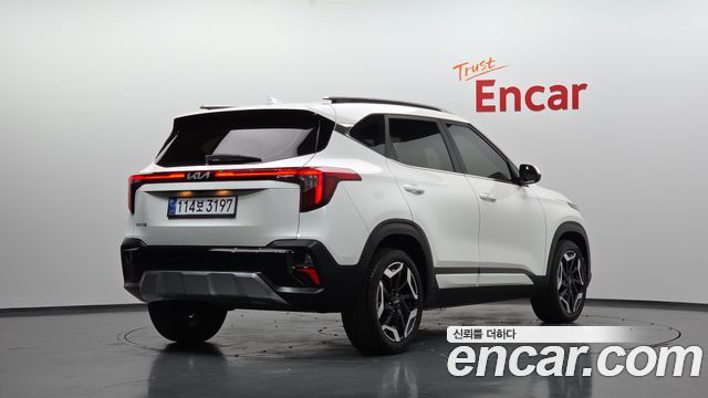 Kia Seltos из Кореи Encar