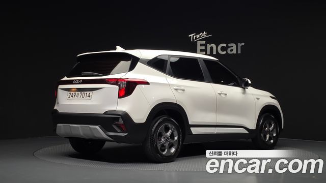 Kia Seltos из Кореи Encar