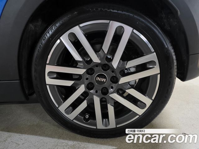 Mini Cooper Classic — пробег 5 700 км — фото 5 из 5