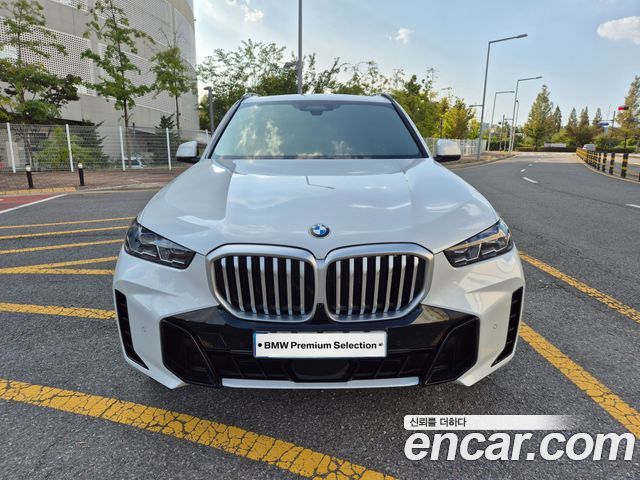 BMW X5 xDrive 40i M Sport — пробег 5 410 км — фото 2 из 5