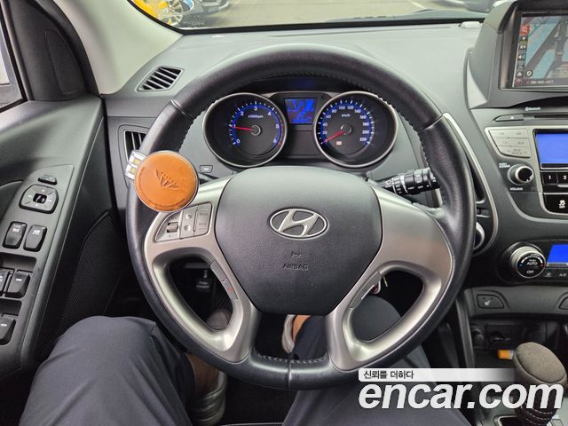 Hyundai Tucson Diesel 2WD LX20 Luxury — пробег 68 187 км — фото 5 из 5