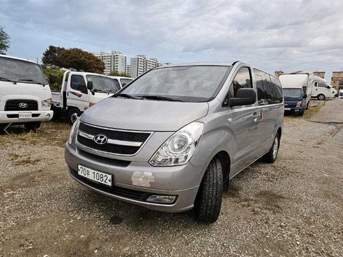 Hyundai Starex 4WD 12-Seater Wagon CVX Luxury — пробег 275 345 км — фото 3 из 5