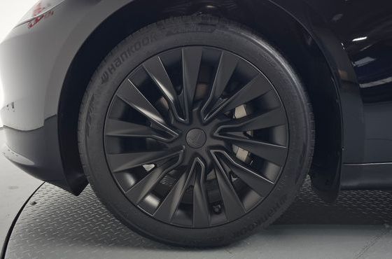 Tesla Model 3 RWD — пробег 10 237 км — фото 5 из 5