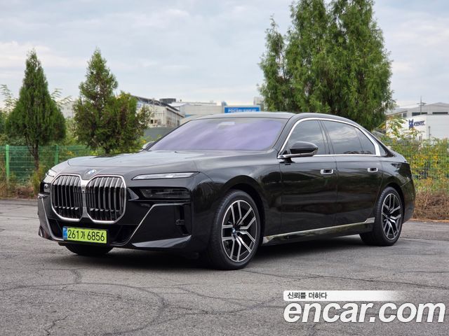 BMW 7-Series 740d xDrive M Sport — пробег 10 263 км — фото 1 из 5