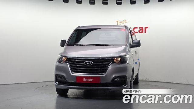 Hyundai Starex Van 5-Seater Smart — пробег 93 301 км — фото 3 из 5