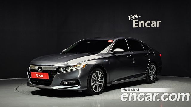 Honda Accord 2.0 Hybrid Touring — пробег 56 102 км — фото 1 из 5