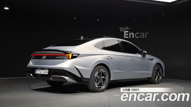 Hyundai Sonata Exclusive — пробег 22 764 км — фото 2 из 5