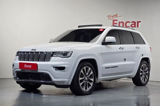 Jeep Cherokee 3.0 Diesel Overland WK2 — пробег 126 806 км — фото 1 из 5