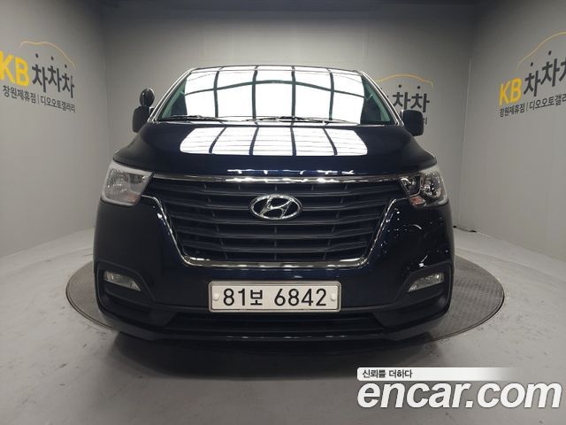 Hyundai Starex Van 3-Seater Smart — пробег 124 000 км — фото 3 из 5