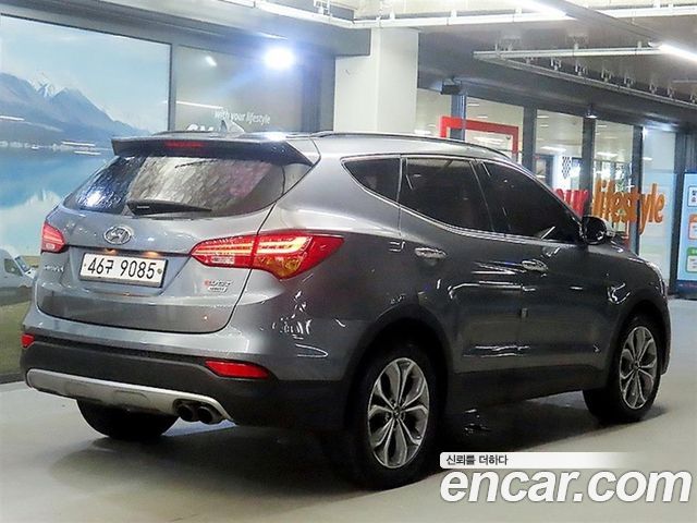 Hyundai Santafe Diesel(e-VGT) 2.0 4WD Exclusive — пробег 185 679 км — фото 4 из 5