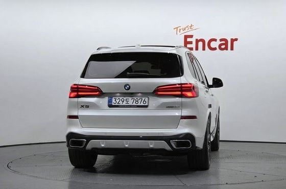 BMW X5 xDrive 40i M Sport — пробег 4 087 км — фото 4 из 5