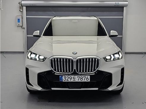 BMW X5 xDrive 40i M Sport — пробег 4 084 км — фото 2 из 5