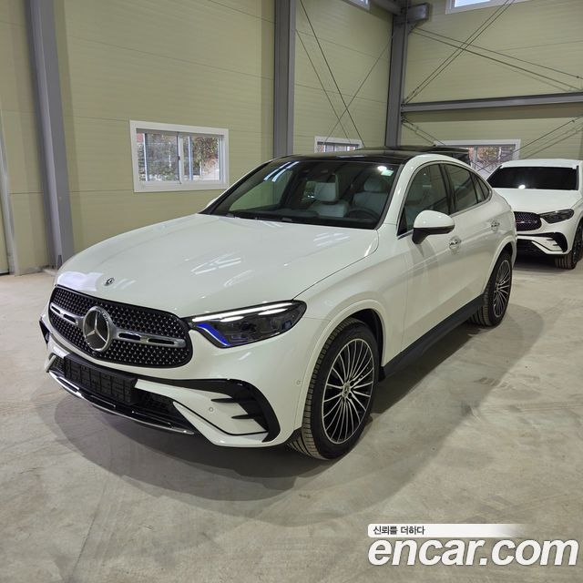 Mercedes-Benz GLC-Class GLC300 4MATIC Coupe — пробег 12 км — фото 1 из 5