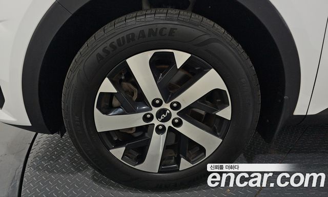 Kia Sorento Gasoline 2.5T 2WD Prestige — пробег 135 780 км — фото 5 из 5