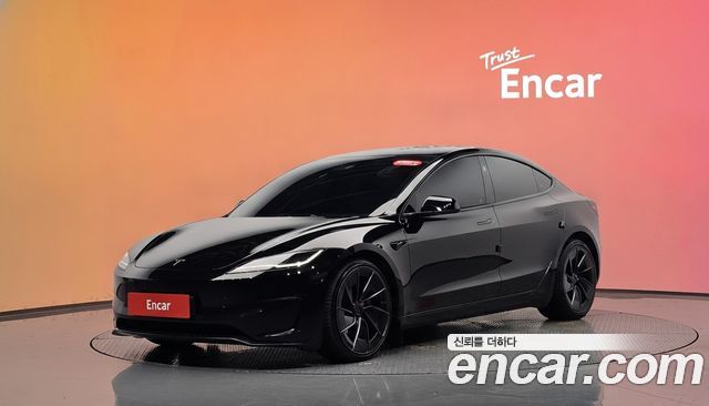Tesla Model 3 Performance AWD — пробег 69 752 км — фото 1 из 5