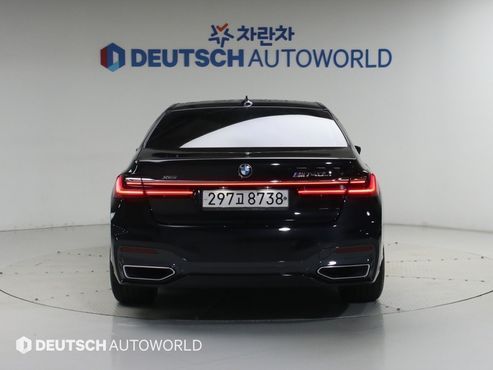 BMW 7-Series 740Li xDrive M Sport Package — пробег 114 125 км — фото 2 из 5