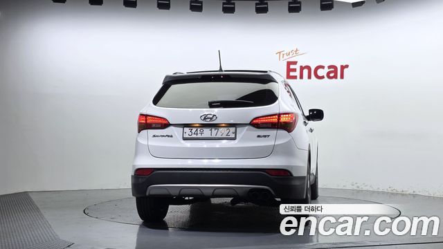 Hyundai Santafe Diesel(e-VGT) 2.0 2WD Premium — пробег 189 232 км — фото 4 из 5